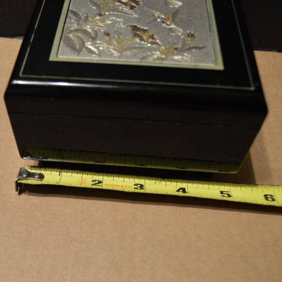 HUMMINGBIRD JEWELRY TRINKET BOX by SAN FRANCISCO MUSIC BOX CO - Picture 5 of 5